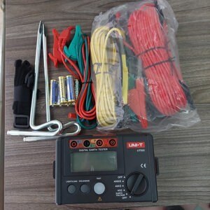Máy đo điện trở đất UNI-T UT522 (4000Ω, 400V)