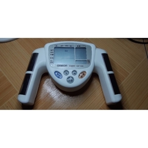 Máy đo lượng mỡ cơ thể Omron HBF-306