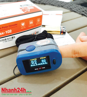 Máy đo nhịp tim và nồng độ oxy Maxcare Max104