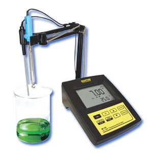 Máy đo pH/mV/ISE/nhiệt độ để bàn điện tử MARTINI Mi 160