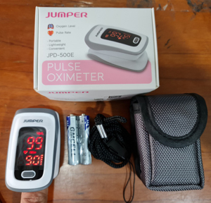 Máy đo SPO2 & Nhịp tim Jumper JPD-500E
