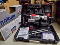Máy đục chuyên bê tông 17 ly Makute DH35 1900W, 35MM, SIÊU KHỎE, BỀN, ROTOR 100 DÂY ĐỒNG- HÀNG CHÍNH HÃNG
