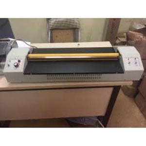 Máy ép plastic FGK 450 - khổ A2