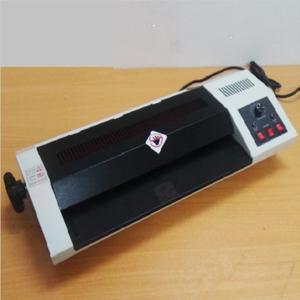 Máy ép Plastic Yamafuji XL-12 (A3)