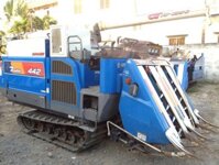 Máy gặt đập liên hợp Iseki HA442