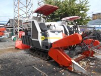 Máy gặt đập liên hợp Kubota DC60 – VN2