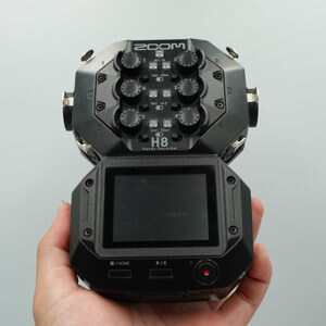 Máy ghi âm cầm tay Zoom H8