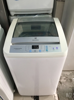 Máy giặt Electrolux 7 kg EWT7042S