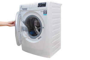 Máy giặt Electrolux Inverter 7.5 kg EWF10744