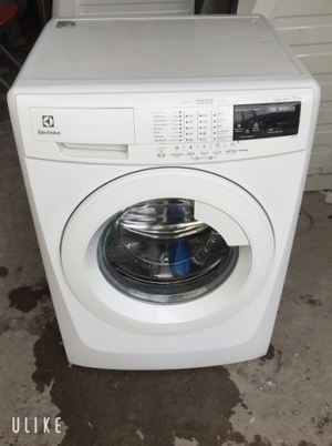 Máy giặt Electrolux 7.5 kg EWF85743