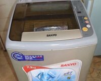 Máy giặt Sanyo ASW-F72AT 7,2 KG cũ giá rẻ