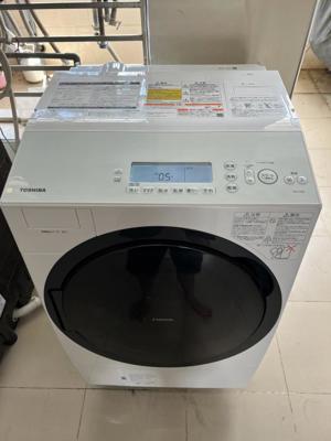 Máy giặt Toshiba lồng ngang 11 kg TW-117A8L-W