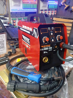 Máy hàn điện tử BTEC MMA-250