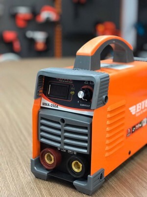 Máy hàn que Btec MMA-250A
