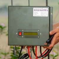 Máy hòa lưới điện tấm pin năng lượng mặt trời Inverter Solar 12V/1.000W Nhật Bản kiêm sạc bình ắc quy (mã TS73)