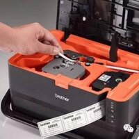 Máy in ống lồng Brother PT-E800T , độ phân giải 360dpi,  kết hợp in nhãn, in ống co nhiệt