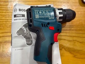 Máy khoan bắt vít dùng pin Bosch GSR 12V-30