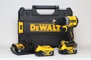 Máy khoan cầm tay 20V Dewalt DCD805P2