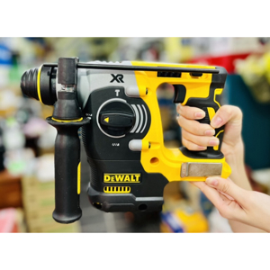 Máy khoan cầm tay 20V Dewalt DCH273B