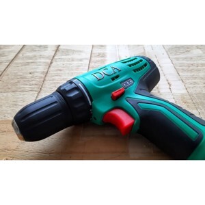 Máy khoan dùng pin DCA ADJZ09-10