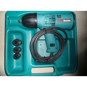 Máy vặn vít Makita 6905H