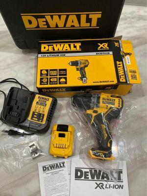 Máy khoan vặn vít dùng pin 12V Dewalt DCD701D1
