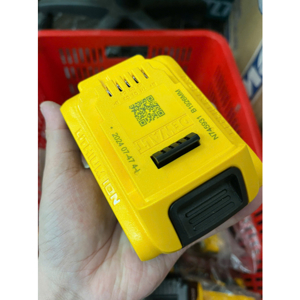 Máy khoan vặn vít dùng pin 18V DeWalt DCD709P2-KR