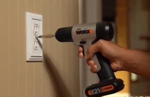 Máy khoan vặn vít Worx WX104