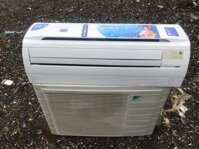 Máy lạnh cũ Daikin 2 hp F40CTEP-W điện 200v