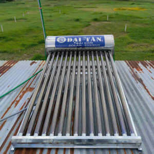 Bình nóng lạnh thái dương năng Đại Tân 140 lít