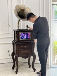 Máy phát nhạc loa kèn đồng phong cách tân cổ điển màn hình cảm ứng MPN688