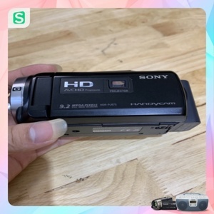 Máy quay phim Sony HDR-PJ670E