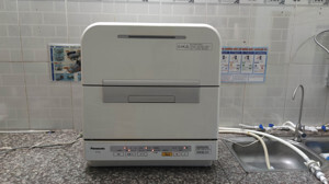 Máy rửa bát để bàn Panasonic 6 bộ NP-TM8