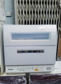 Máy rửa bát Panasonic NP-TR8
