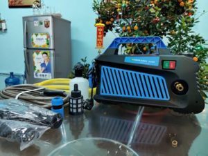 Máy rửa xe Tomikama 2200