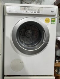 Máy sấy quần áo  ELECTROLUX EDV-705- 7KG  mới 95%