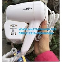 Máy sấy tóc gắn tường  sử dụng cho các khách sạn, resort, homestay cao cấp, hàng bảo hành 12 tháng, tặng kèm miếng dán.