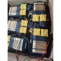 Máy tăng áp 12v đôi sinleader bơm thuốc trừ sâu,tưới hoa, phun sương vvv