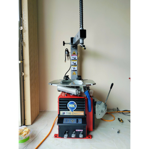 Máy tháo lốp NK318E