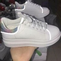 MC Queen phản quang