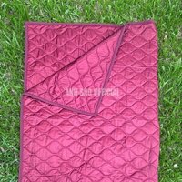 Mền dù cao cấp  - mỏng nhẹ - thoáng mát - Cho giấc ngủ dễ chịu chăn ga gối đệm - Đỏ
