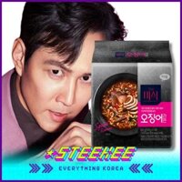 Mì Ramen mực cay Mishik Netflix 130g Bộ 4 gói của STEkee Korea 3043