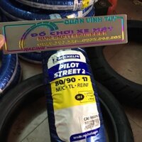 Michelin 80/90-17 pilot street 2