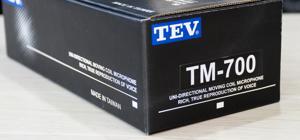 Micro cầm tay TEV TM-700