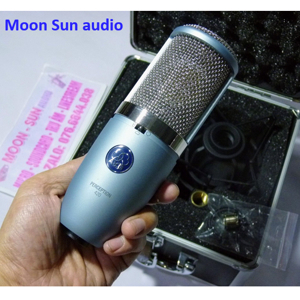 Micro thu âm AKG P420