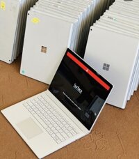 Microsoft Surface Book (Intel Core i5, 8GB RAM, 128GB) with Windows 10 Anniversary Update