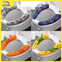 Miếng Dán Lót Bồn Cầu Gia Đình Bốn Mùa Dễ Thương Dùng Nhiều Lần - Tấm lót Có Thể Cắt Dán Điều Chỉnh Kích Thước