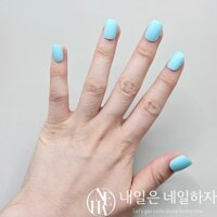 Miếng dán móng tay tự gel NAILNEHA Sky Blue Solid Short Square