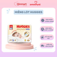Miếng lót lọt lòng bé sơ sinh Huggies Skin Perfect
