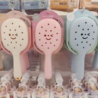 Miniso DIY Chơi Vui Lỗ Túi Khí Massage Lược Di Động Tay Cầm MINISO Nhẹ Sang Trọng Màu Be Cảm Giác Bột 666